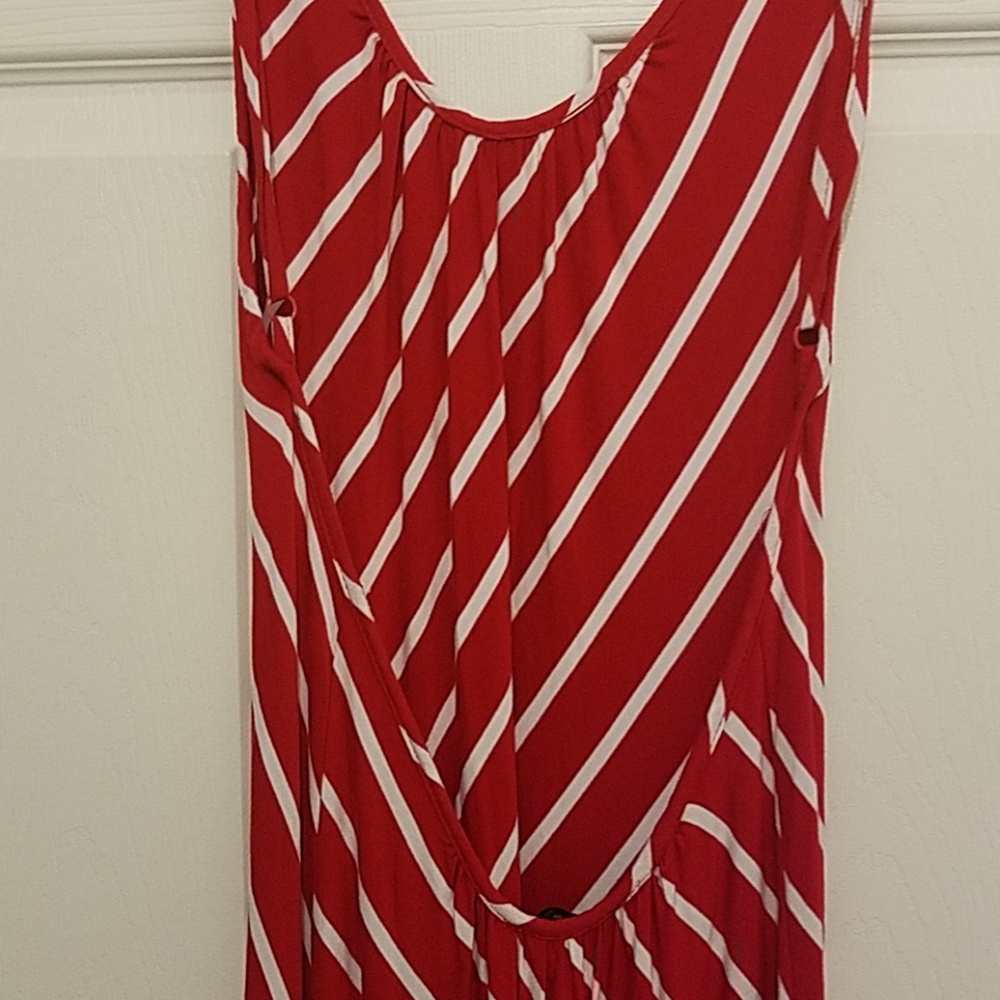 Maxi - Picture 2 of 2